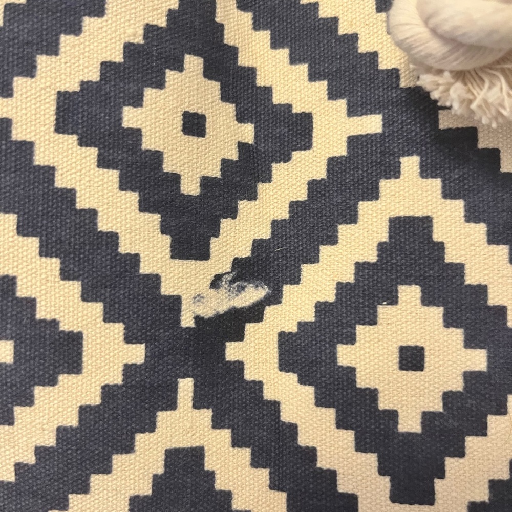 Summer and Rose Beach Tote Navy & White Chevron - Picture 5 of 6